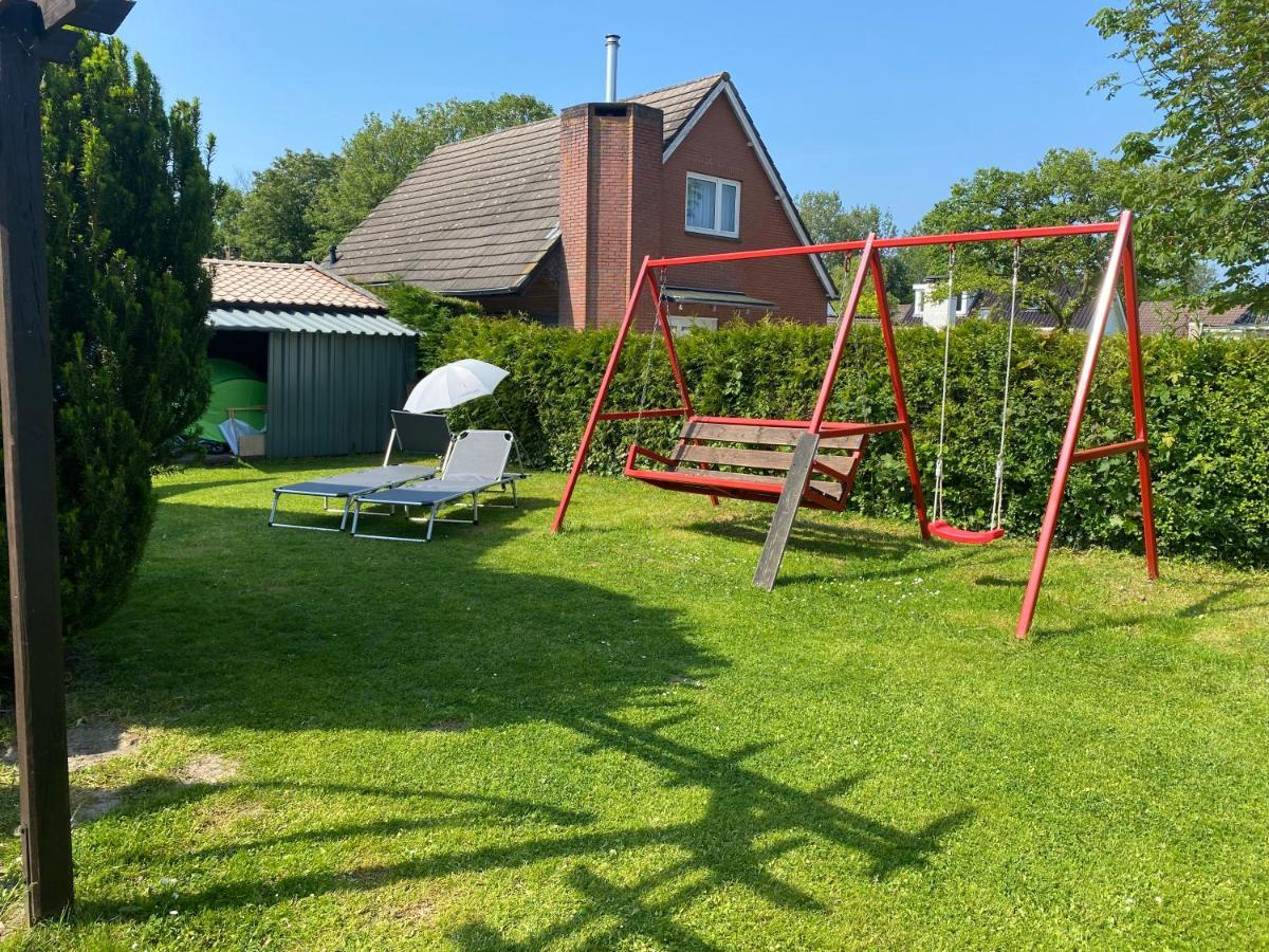 Traumhaftes Geraeumiges Ferienhaus In Meernaehe Bruinisse Kültér fotó